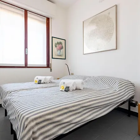 Joivy Cosy Flat With Terrace Near Castle *