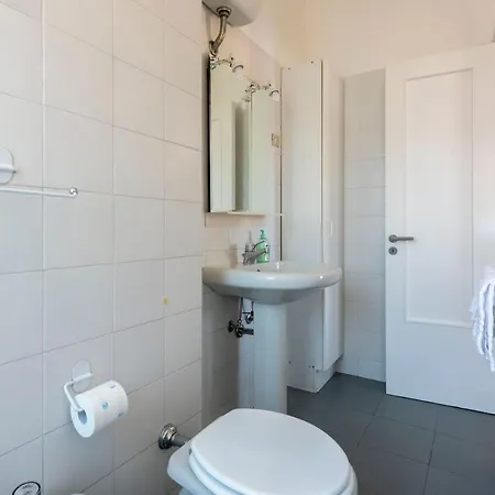 Joivy Cosy Flat With Terrace Near Castle * ラッパロ