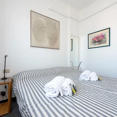 Apartamento Joivy Cosy Flat With Terrace Near Castle