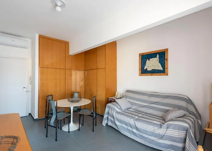 Joivy Cosy Flat With Terrace Near Castle Appartement Rapallo